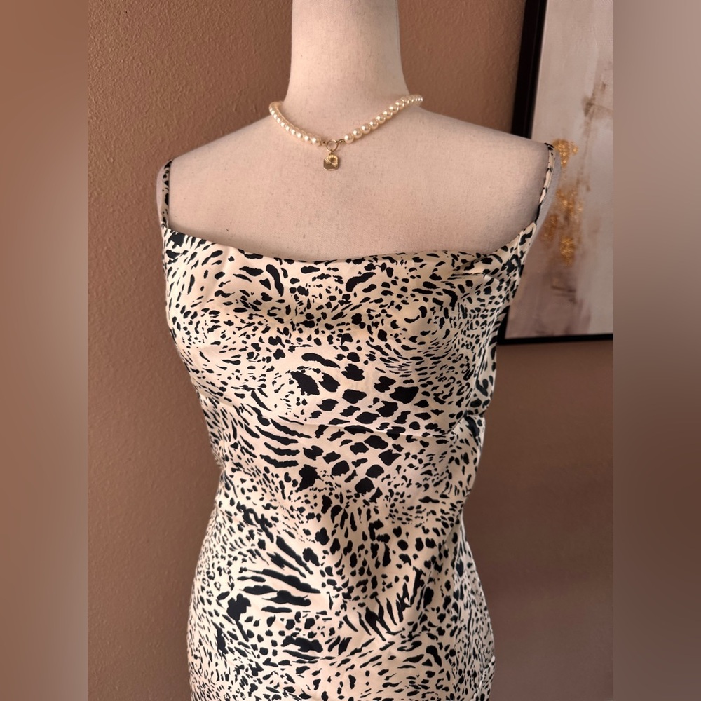 Elegant Spaghetti Strap Animal Print Mini Dress - Picture 4 of 8